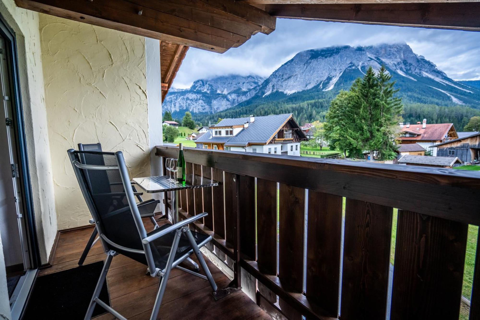 Tiroler Alpblick Appartements Ehrwald Exterior foto